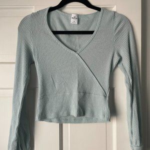 Hollister Long Sleeved, ribbed wrap, cropped top